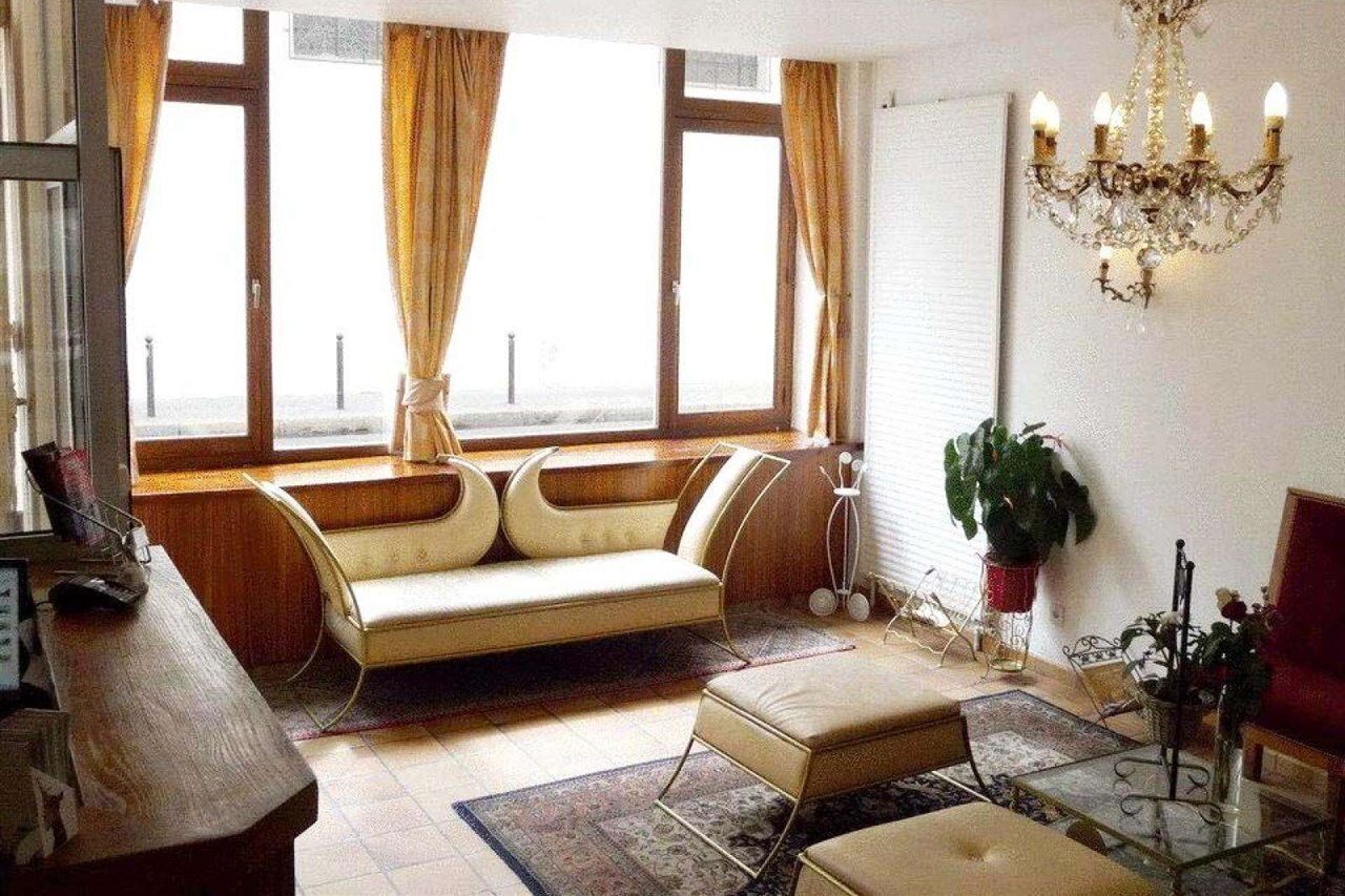 Roi René Hotel