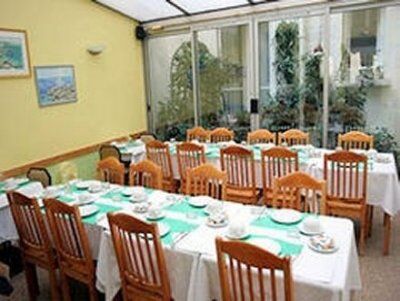 Roi René Hotel